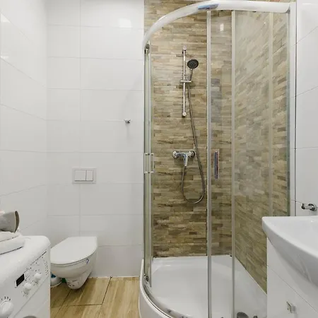 Apartment Studio In Center On 6 Sierpnia Lodz (Lodz)